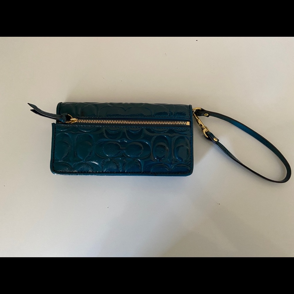Coach wristlet - Picture 3 of 3